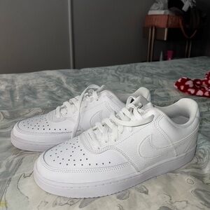 Nike Court Vision Low